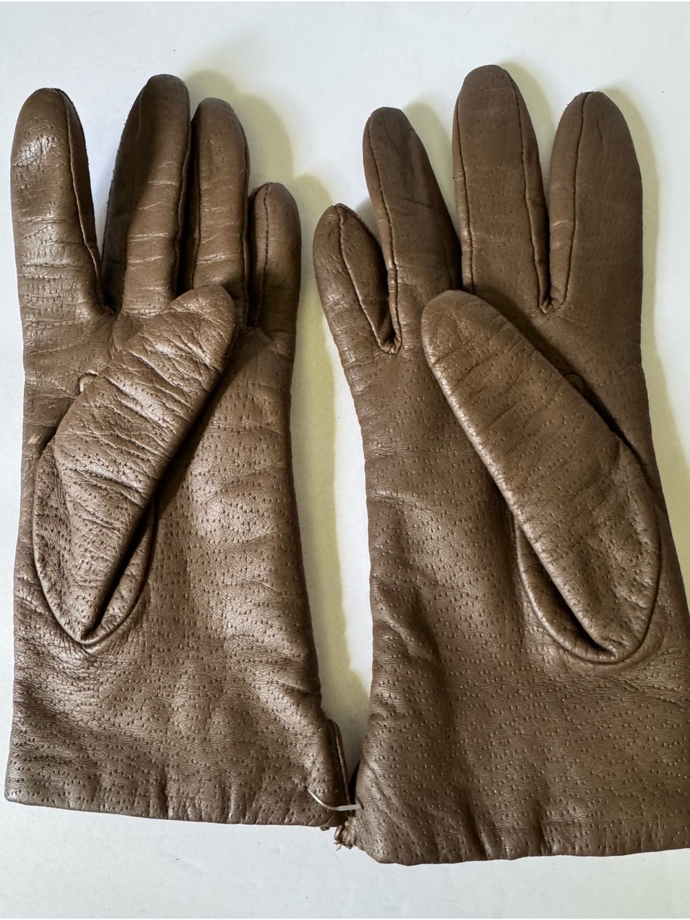 Fownes Women’s 7 Genuine Leather Vintage Brown Taupe Tan Driving Gloves 9”x3.5”